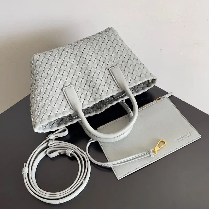 All categories 💚 Authentic bags 💚 BV 2025 new BV handbags